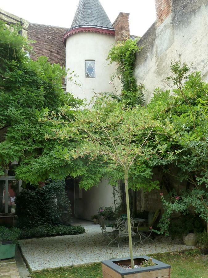 Готель Le Jardin Andrinople Ришельє Екстер'єр фото